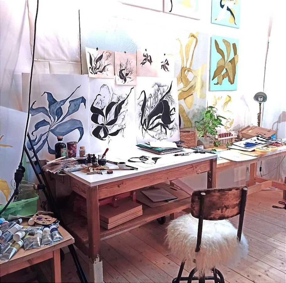 Chambre Dans Atelier D'Artiste Panzió Le Mans Kültér fotó